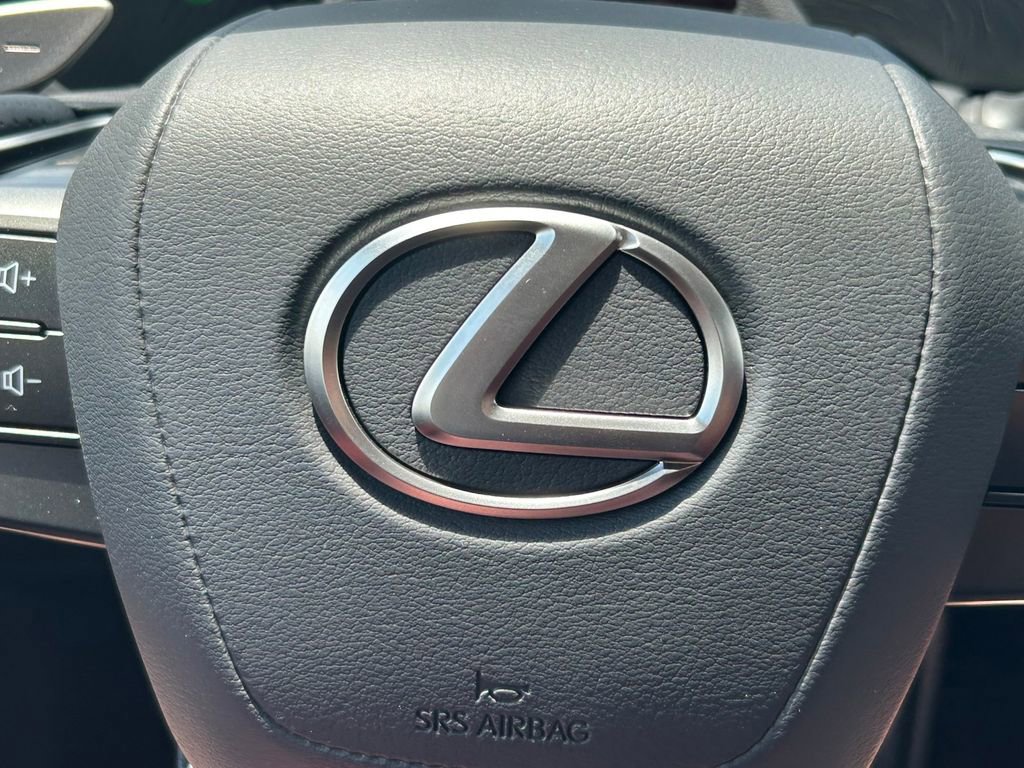 Used 2025 Lexus RX 500h F Sport w/ Convenience Package AWD/4WD image 40