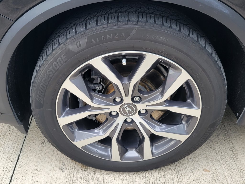 Certified 2024 Acura MDX w/ Technology Package AWD/4WD image 3