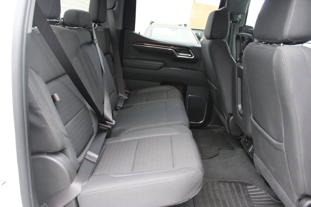 Used 2024 GMC Sierra 1500 Elevation image 28