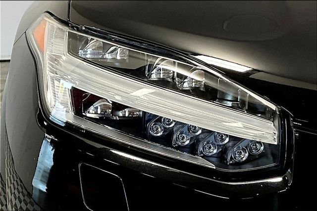 Used 2024 Volvo XC90 B5 Plus image 28