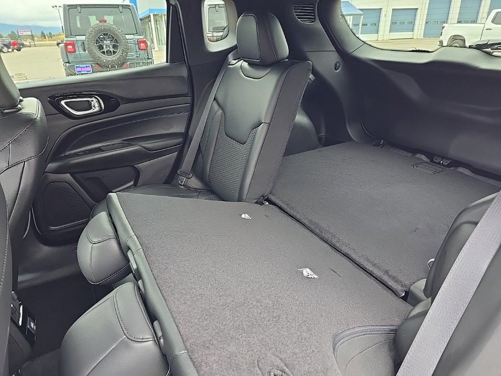 New 2026 Jeep Compass Latitude image 19