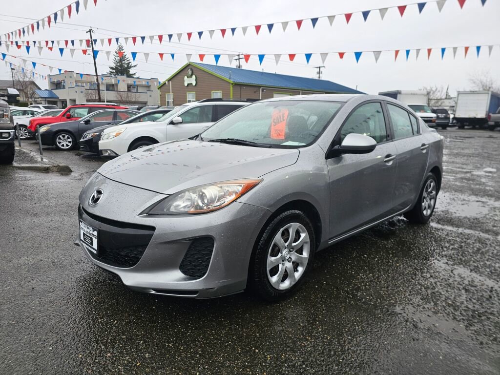 Used 2013 MAZDA MAZDA3 i SV w/ Convenience Pkg image 3