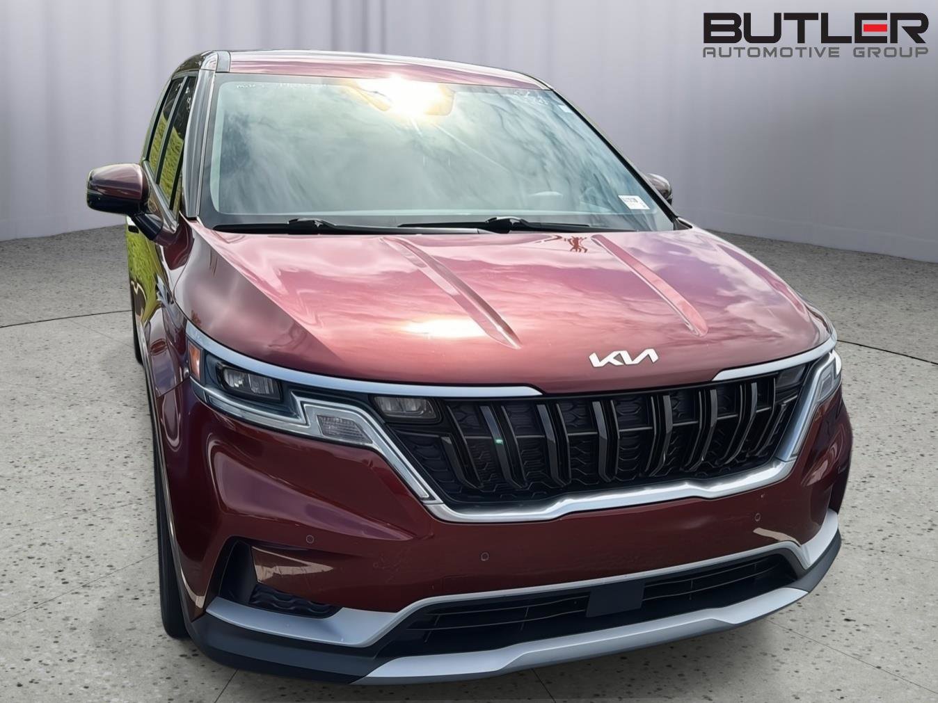 Used 2022 Kia Carnival EX FWD image 5