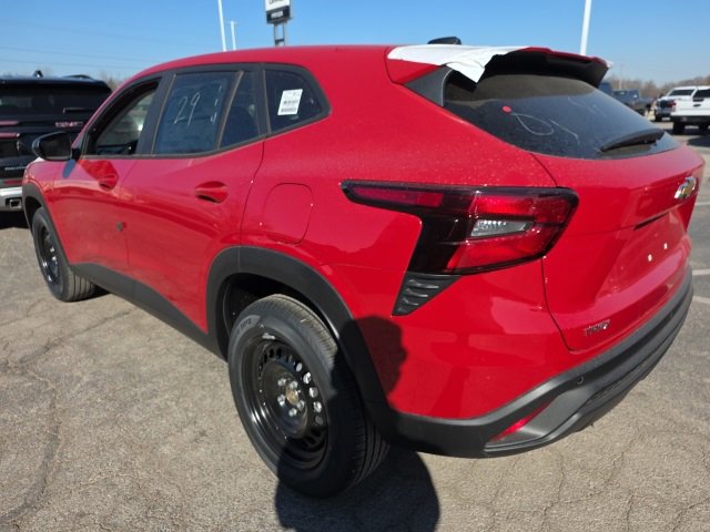 New 2026 Chevrolet Trax LS w/ Driver Confidence Package image 4