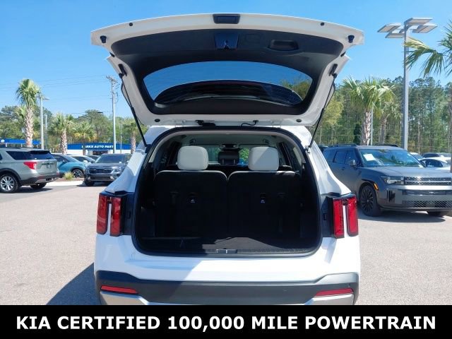 Used 2025 Kia Sorento S image 30