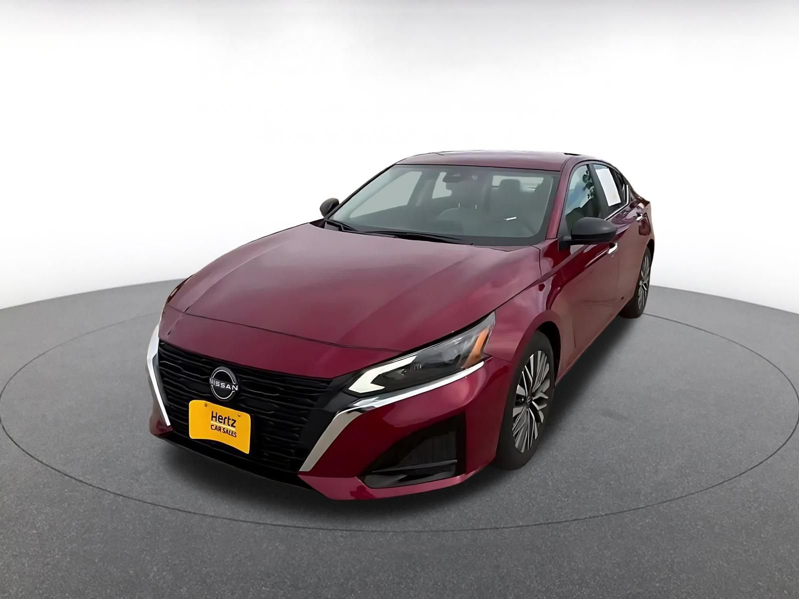 Used 2025 Nissan Altima 2.5 SV FWD image 7