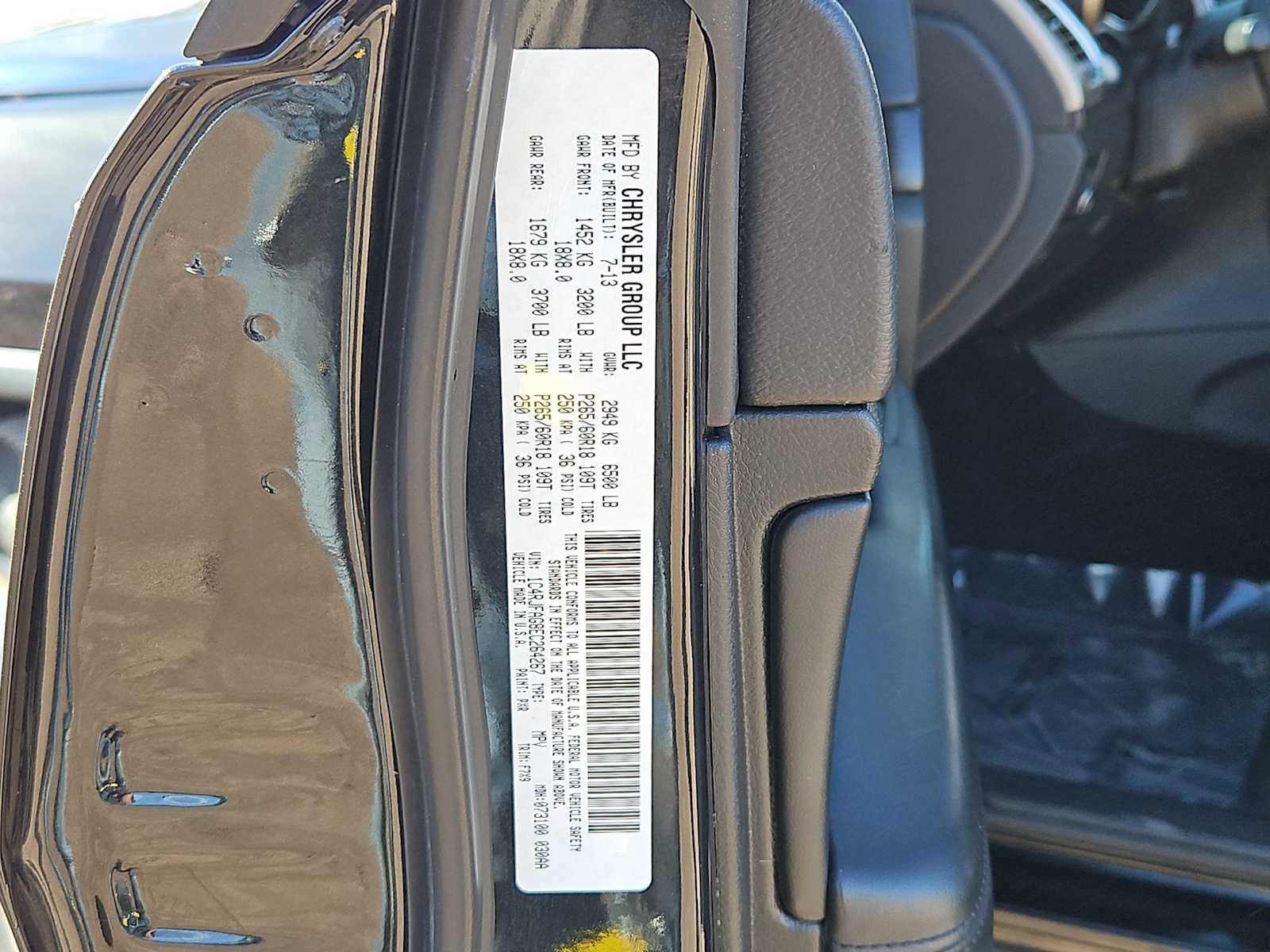 Used 2014 Jeep Grand Cherokee Laredo w/ 18" Wheel & 8.4" Radio Group image 34