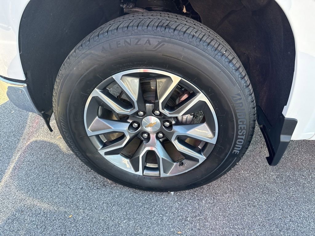 Used 2025 Chevrolet Silverado 1500 LT image 11