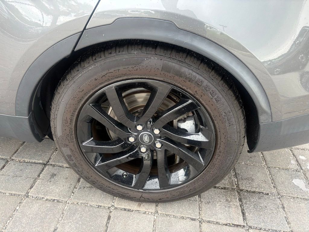 Used 2019 Land Rover Discovery HSE AWD/4WD image 11