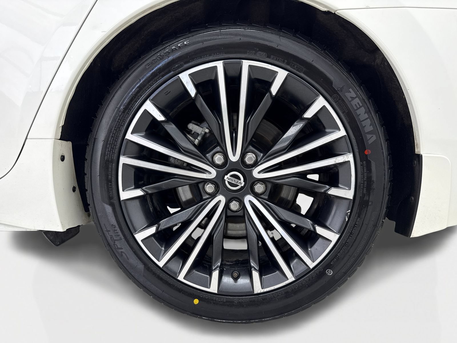 Used 2021 Nissan Maxima 3.5 SV w/ Floor Mat Group FWD image 52