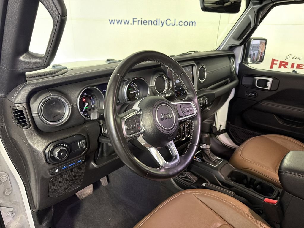 Used 2023 Jeep Wrangler Unlimited Sahara w/ Cold Weather Group image 11