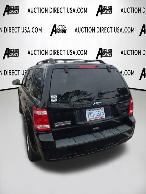 Used 2010 Ford Escape XLT image 9
