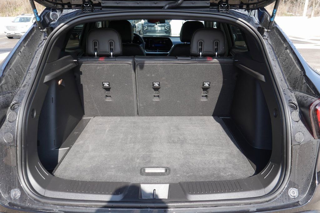 Used 2025 Chevrolet Trax RS image 29