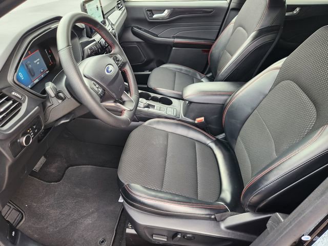 Used 2025 Ford Escape ST-Line image 13
