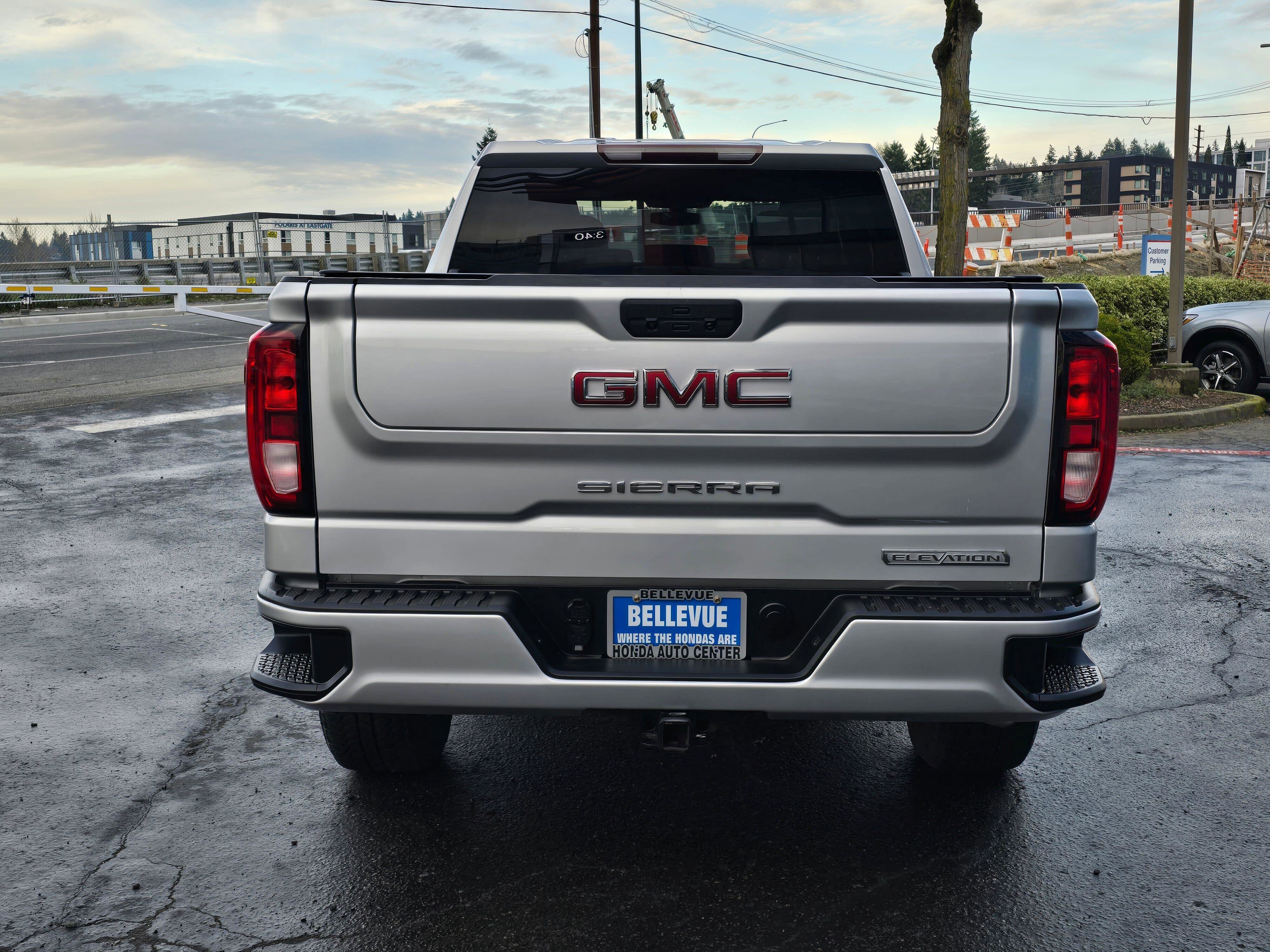 Used 2020 GMC Sierra 1500 Elevation w/ Elevation Value Package image 4