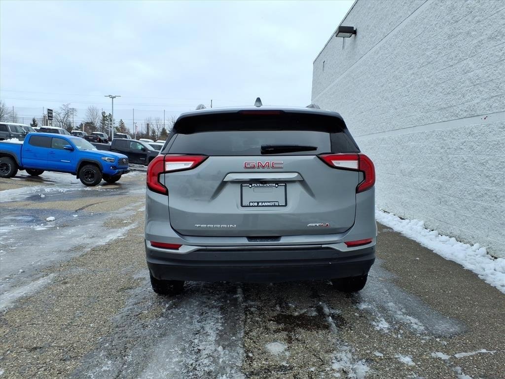 Certified 2023 GMC Terrain AT4 image 6