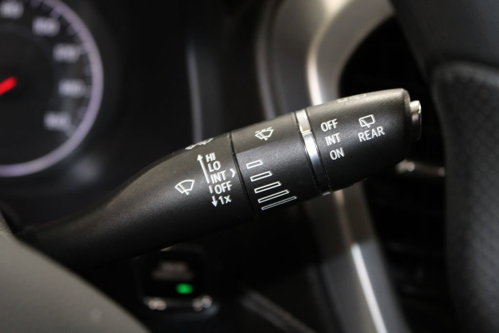 Used 2022 GMC Acadia SLE w/ Driver Convenience Package image 38