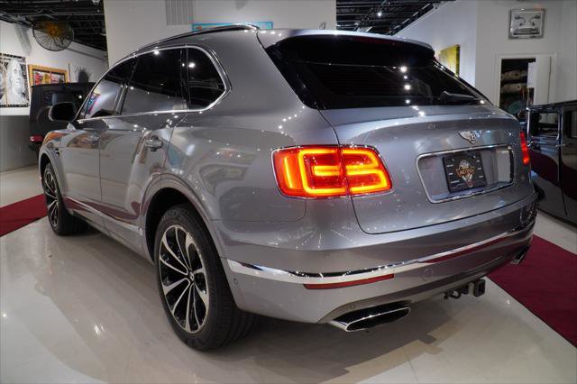 Used 2017 Bentley Bentayga image 6