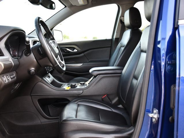 Used 2023 GMC Acadia SLT w/ Technology Package FWD image 18