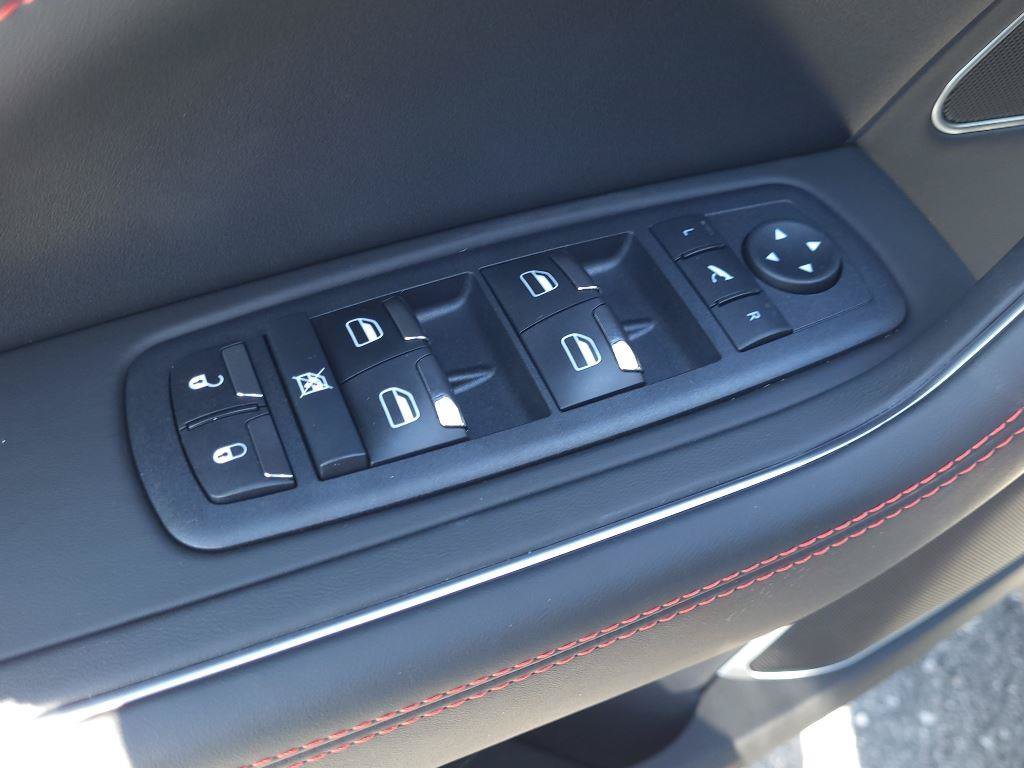 Used 2024 Maserati Levante Modena Ultima AWD/4WD image 5