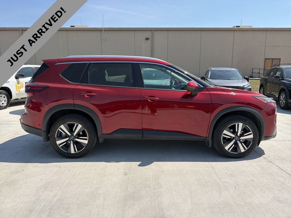 Certified 2024 Nissan Rogue SL w/ SL Premium Package image 4