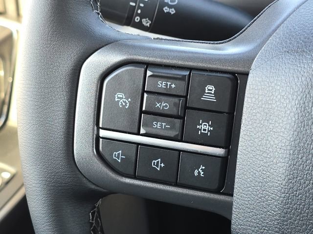 Used 2025 Ford F150 Lariat w/ Equipment Group 501A Mid image 41