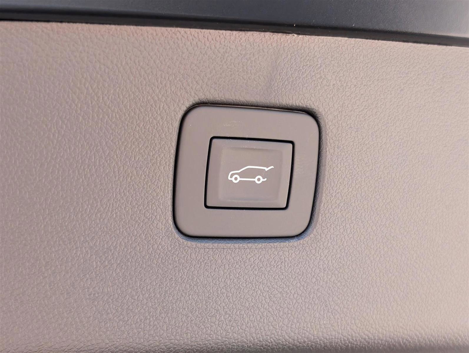 New 2025 Buick Envista Avenir image 11