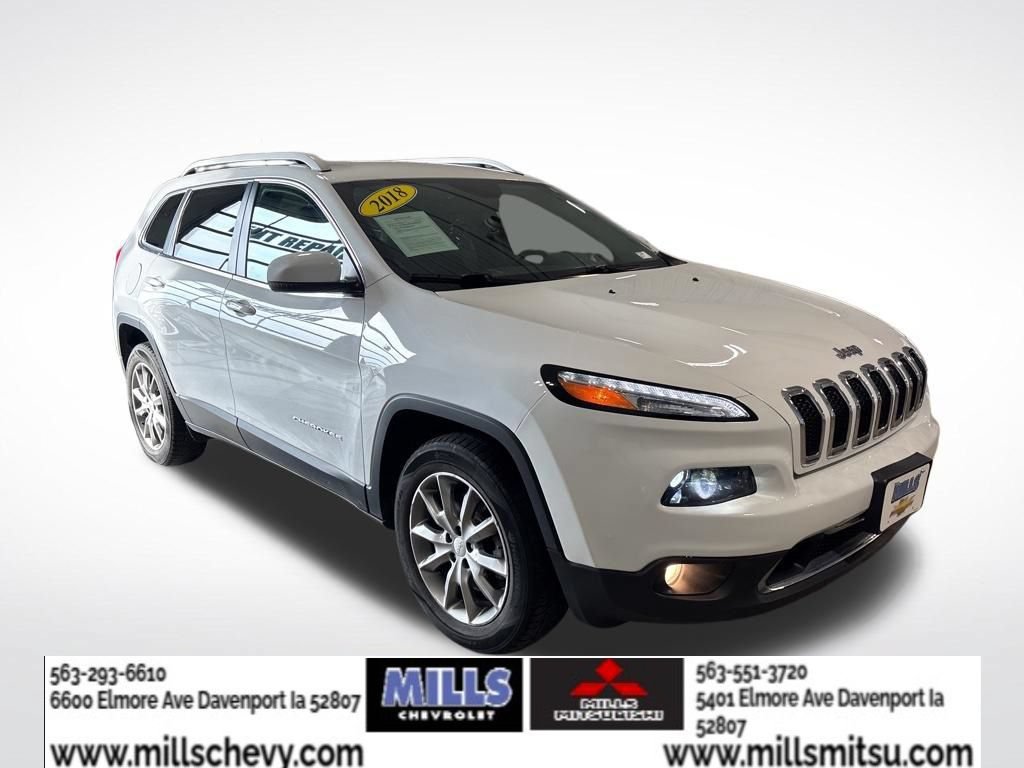Used 2018 Jeep Cherokee Limited AWD/4WD image 3