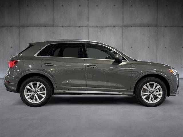 Certified 2025 Audi Q3 2.0T Premium w/ Convenience Package AWD/4WD image 6