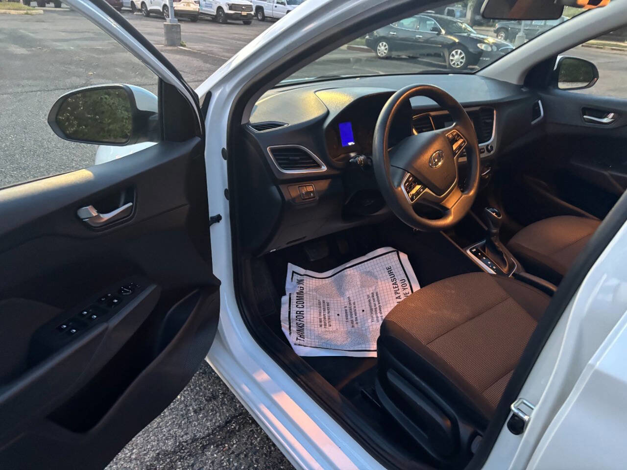 Used 2019 Hyundai Accent SE image 15