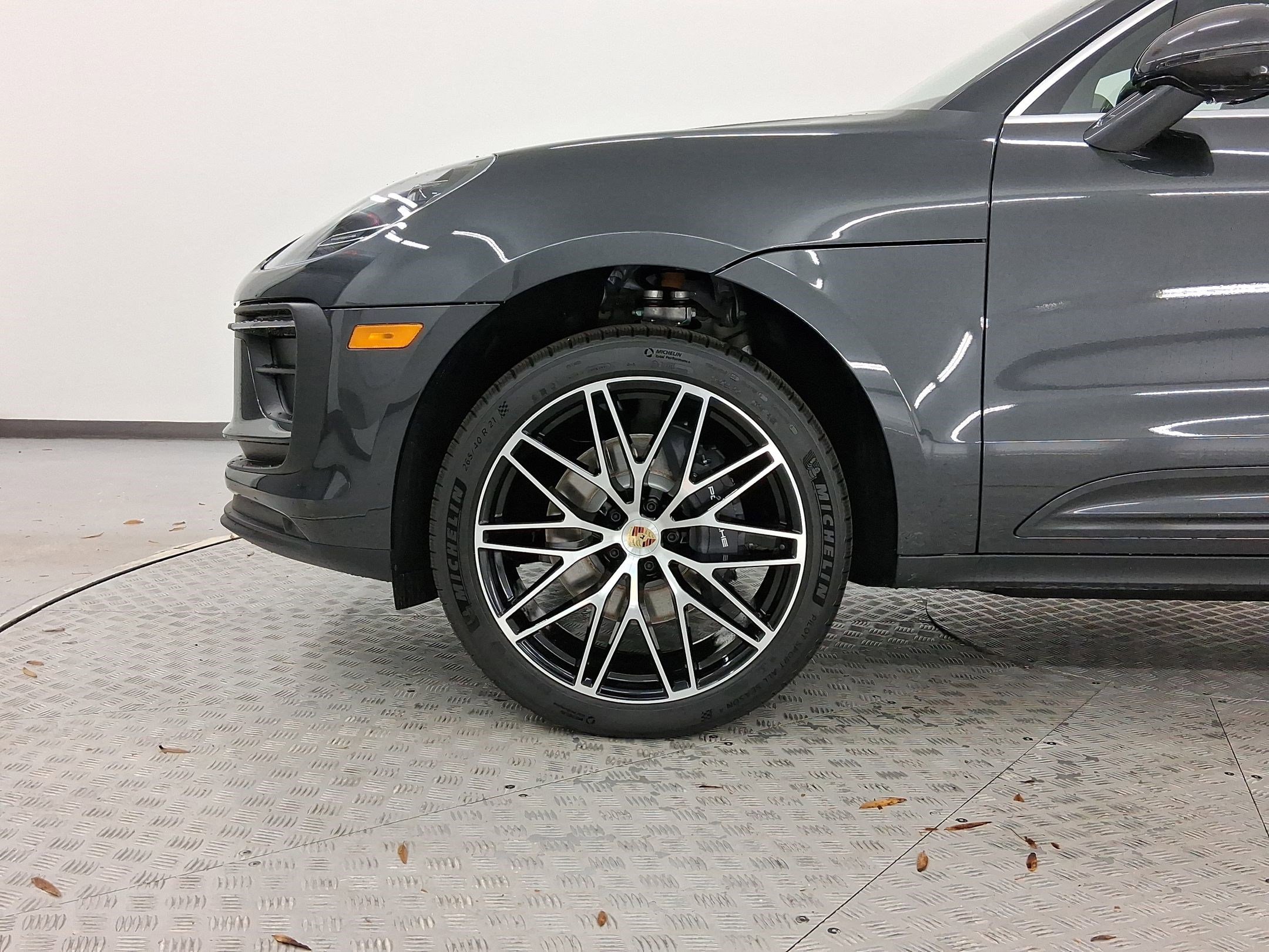 Used 2026 Porsche Macan image 21