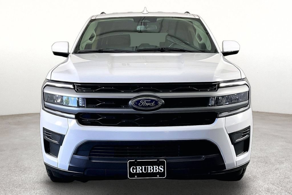 Used 2024 Ford Expedition XLT RWD image 5
