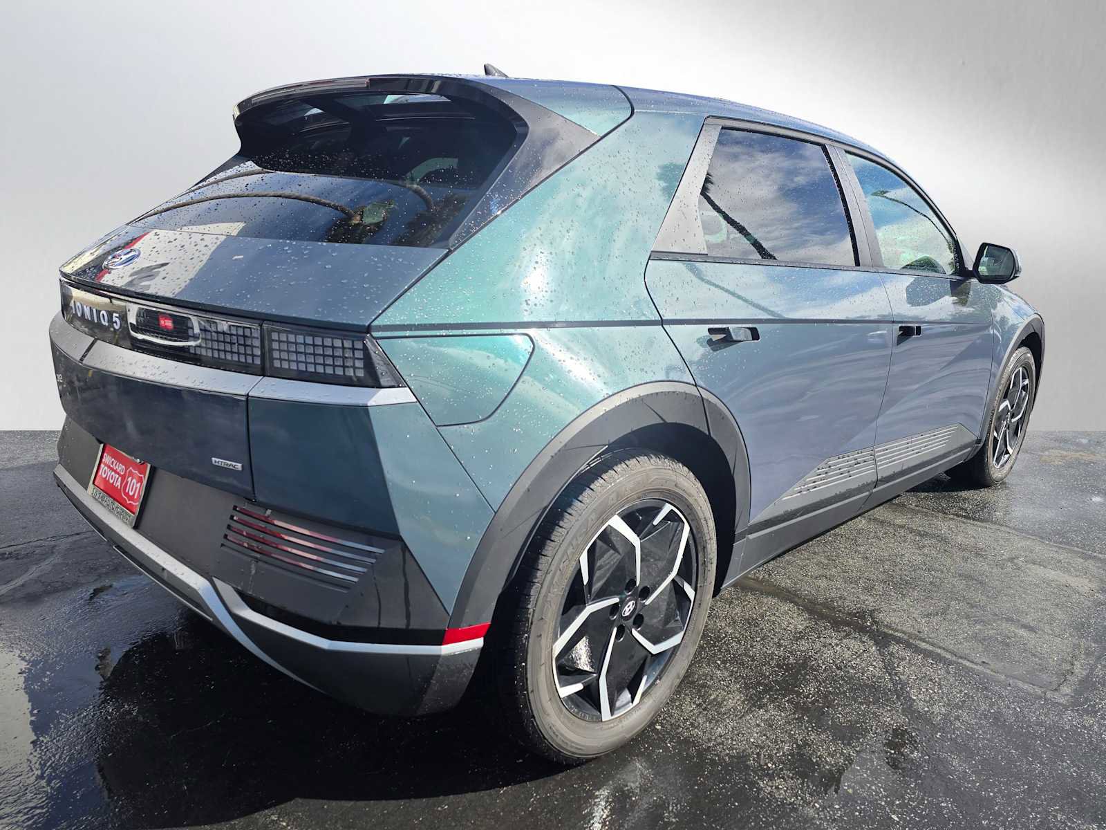 Used 2024 Hyundai Ioniq 5 SEL image 3