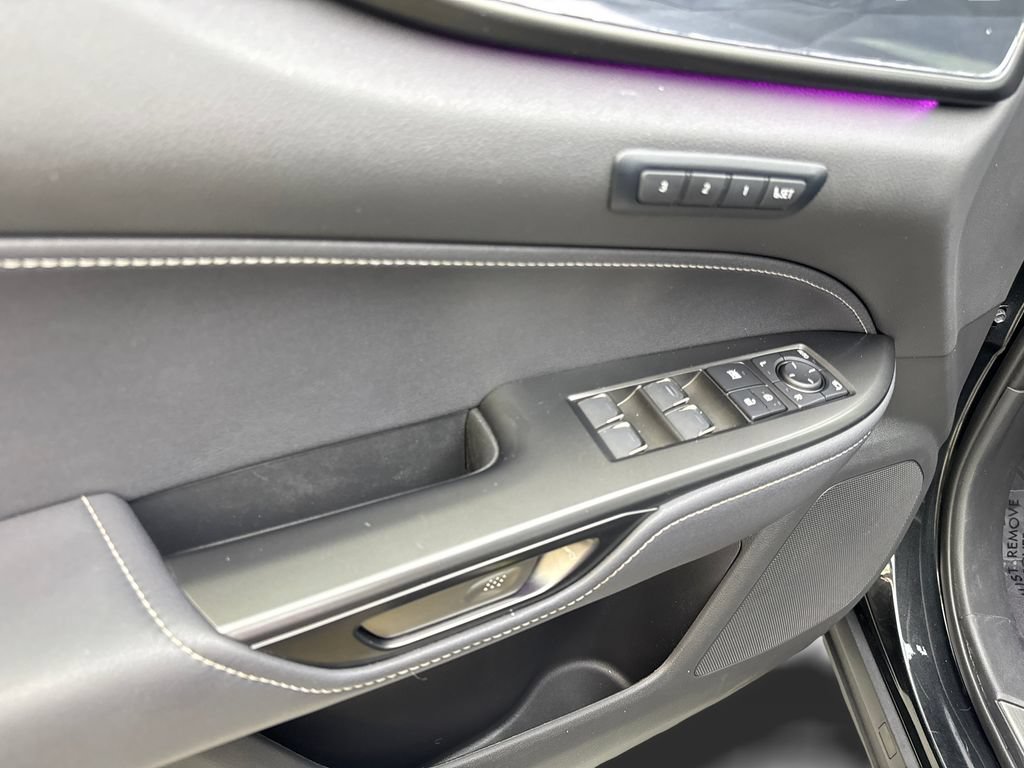 Used 2025 Lexus NX 250 FWD w/ Accessory Package (K3) image 32