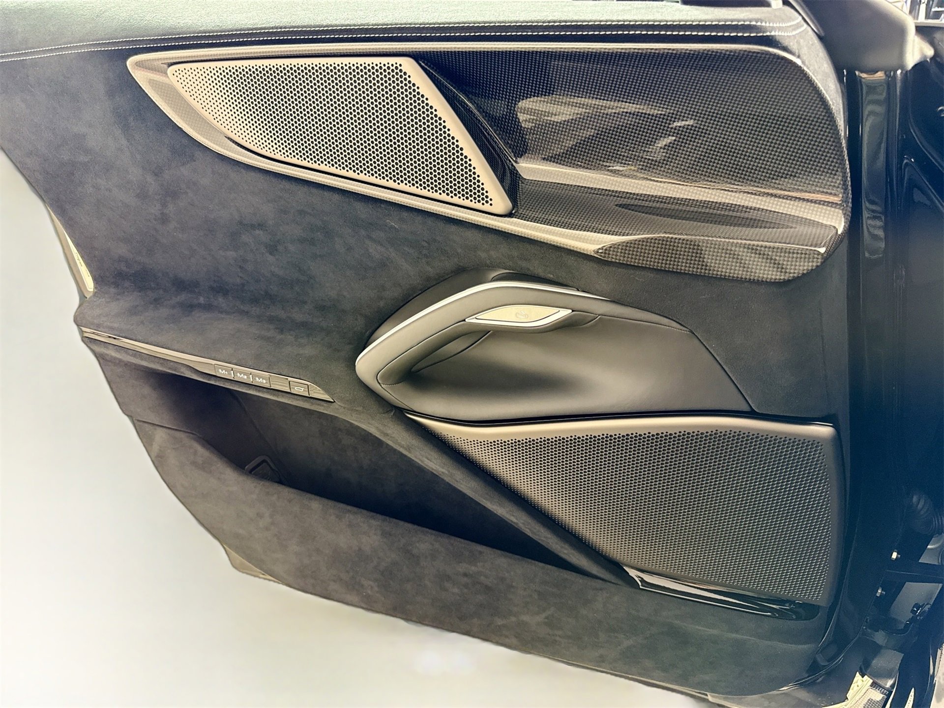 Certified 2025 Ferrari Purosangue image 15