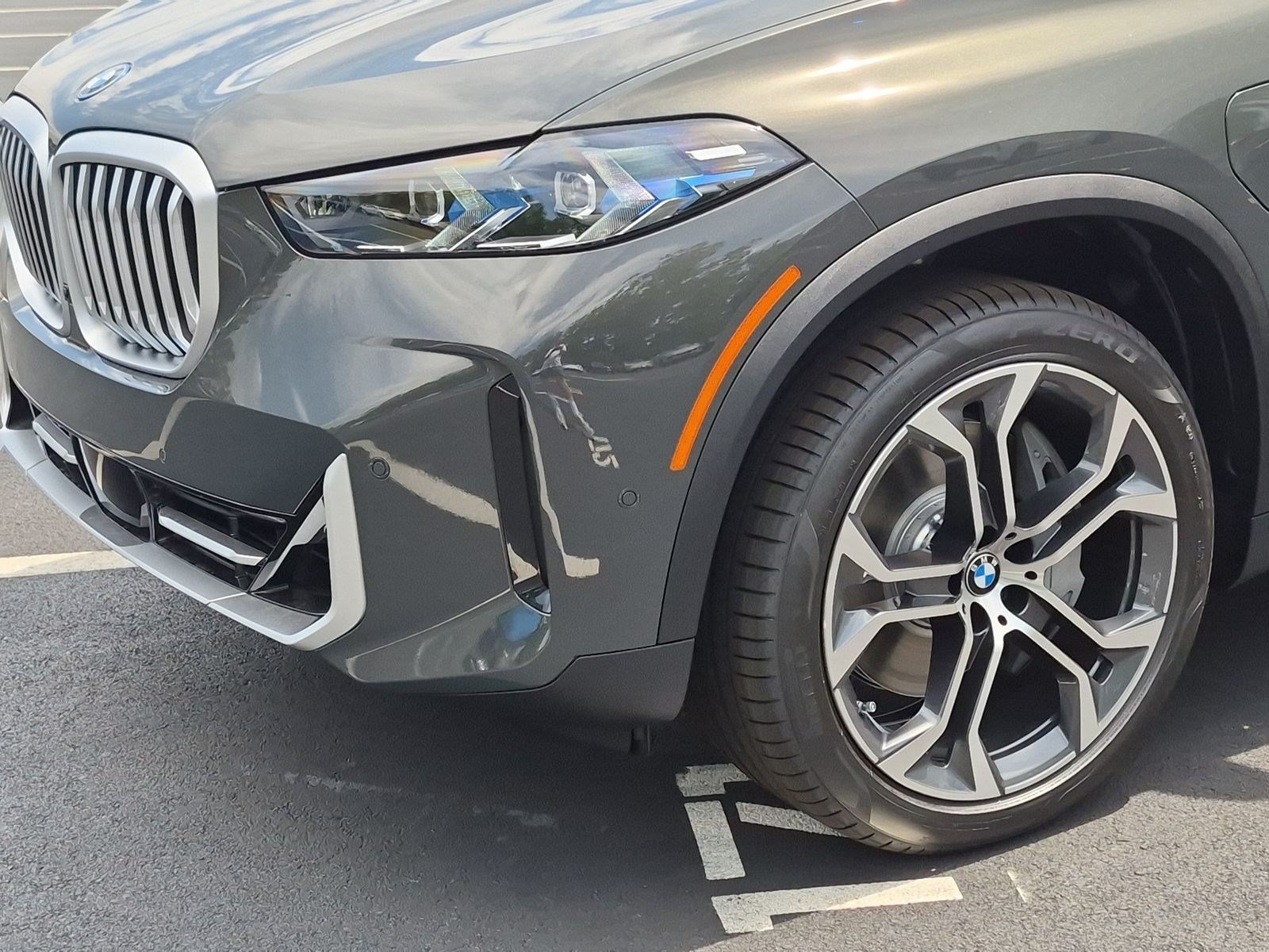 New 2026 BMW X5 xDrive50e AWD/4WD image 6