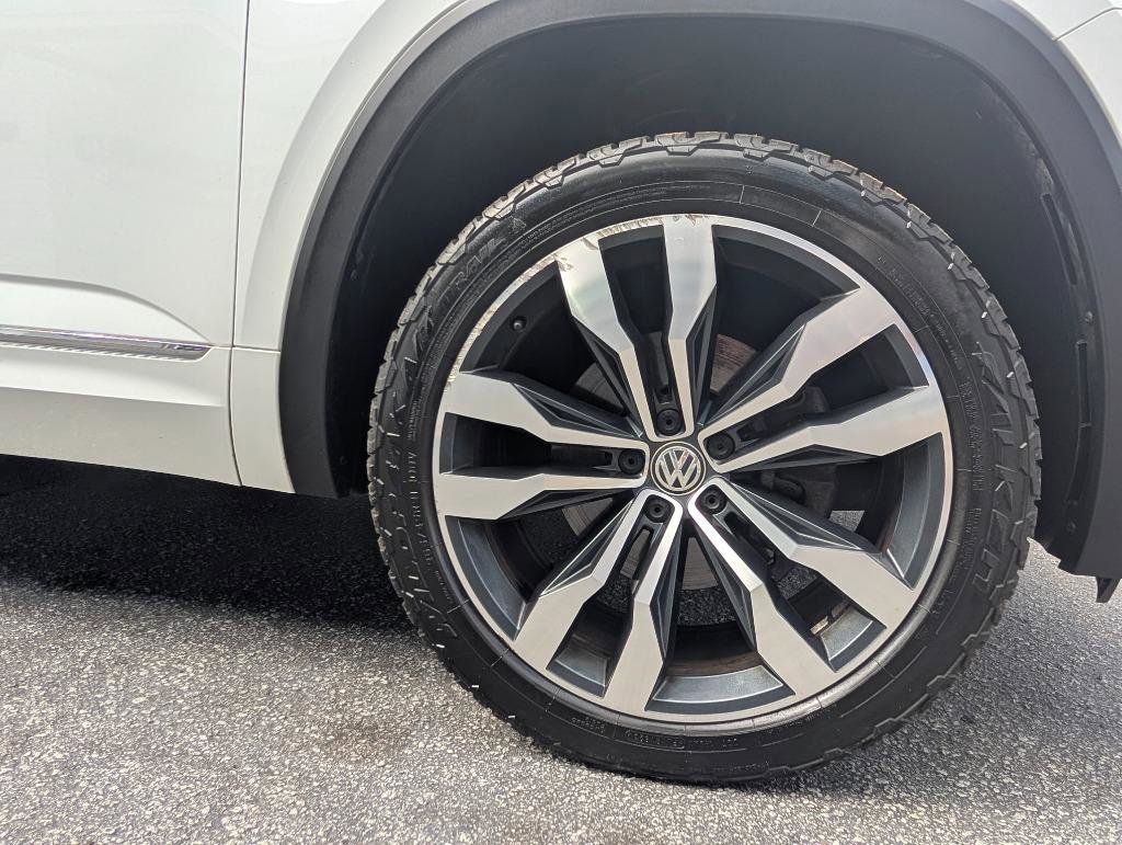 Used 2019 Volkswagen Atlas SEL R-Line AWD/4WD image 13