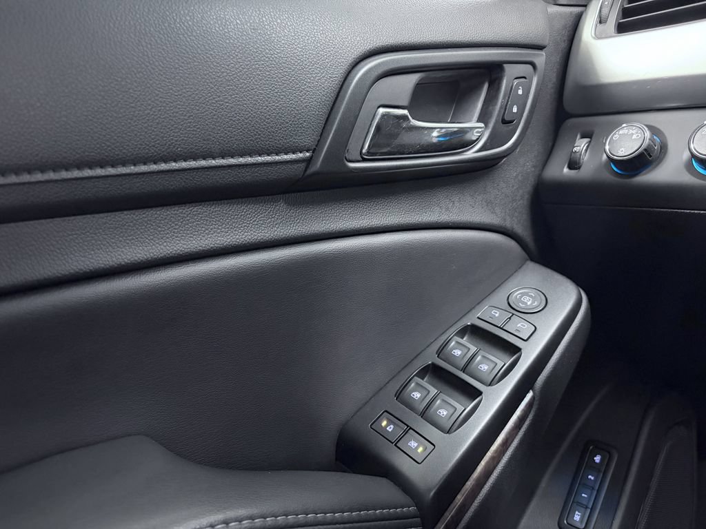 Used 2018 Chevrolet Tahoe LT AWD/4WD image 22