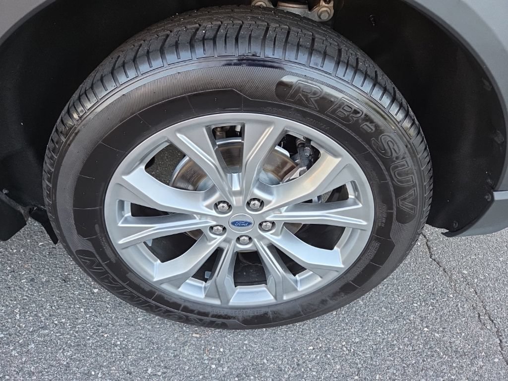 Used 2024 Ford Explorer Limited RWD image 12