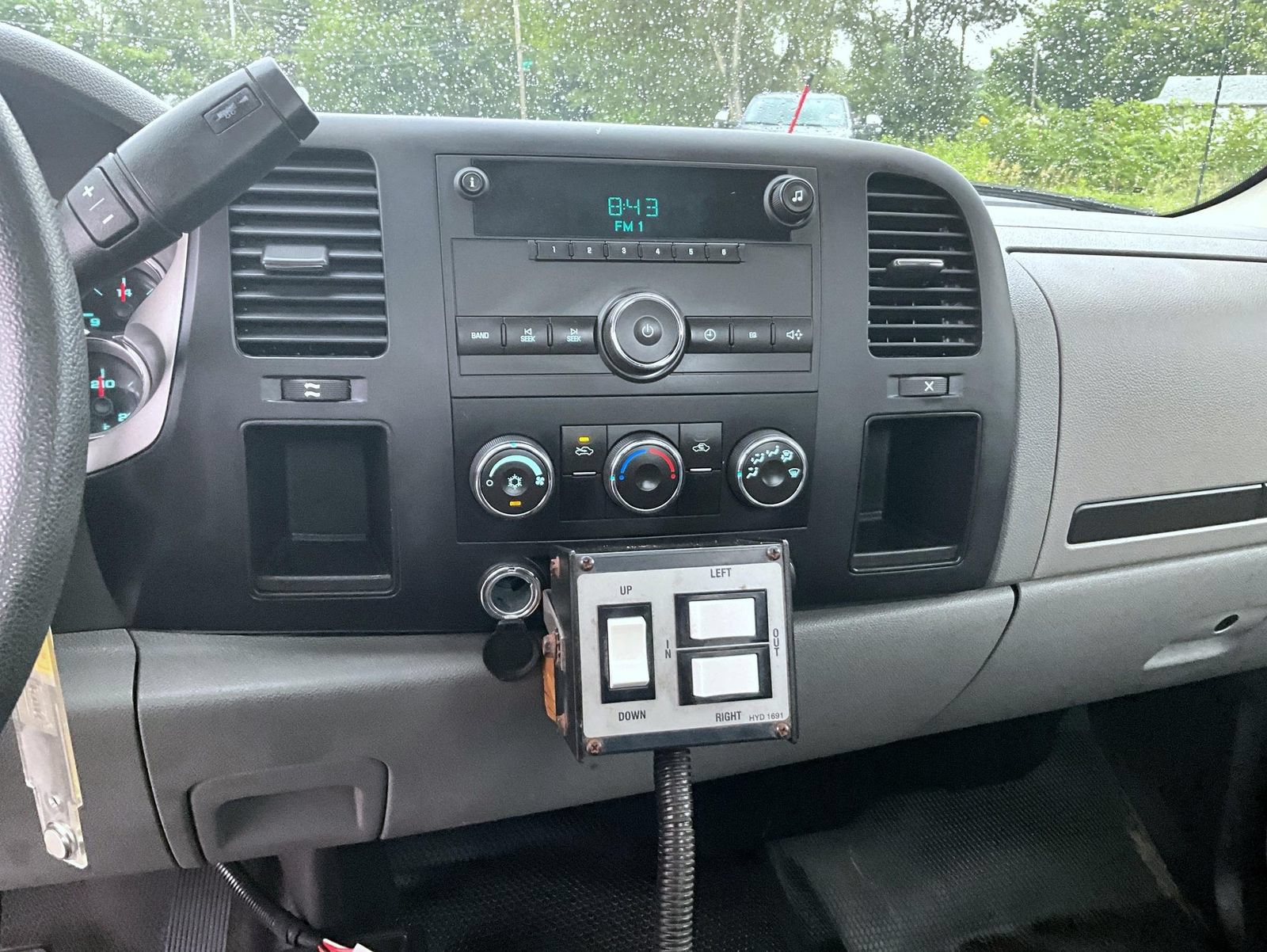 Used 2007 Chevrolet Silverado 2500 W/T w/ Snow Plow Prep Package AWD/4WD image 17