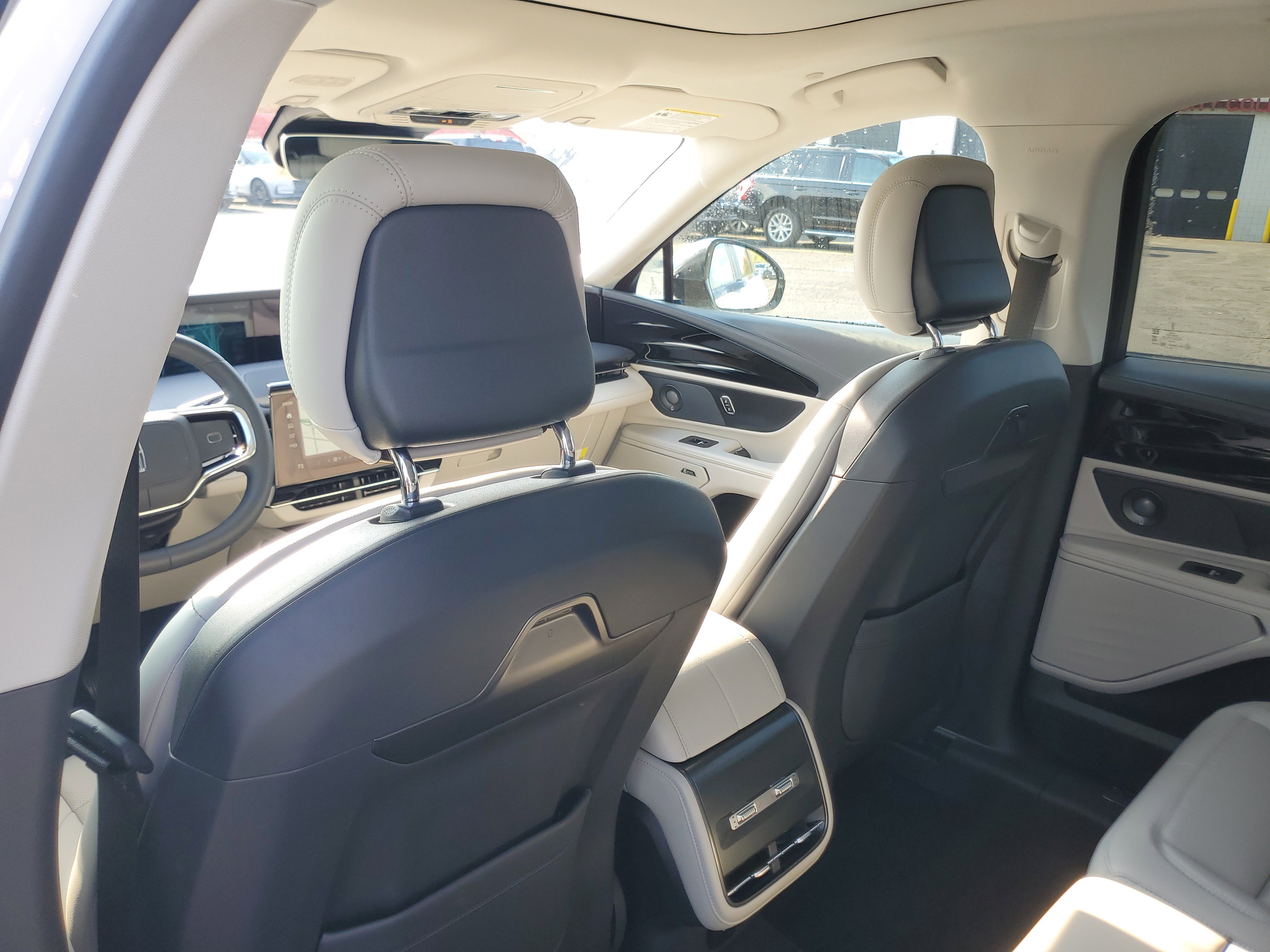 New 2026 Lincoln Nautilus Premier w/ Equipment Group 102A AWD/4WD image 28