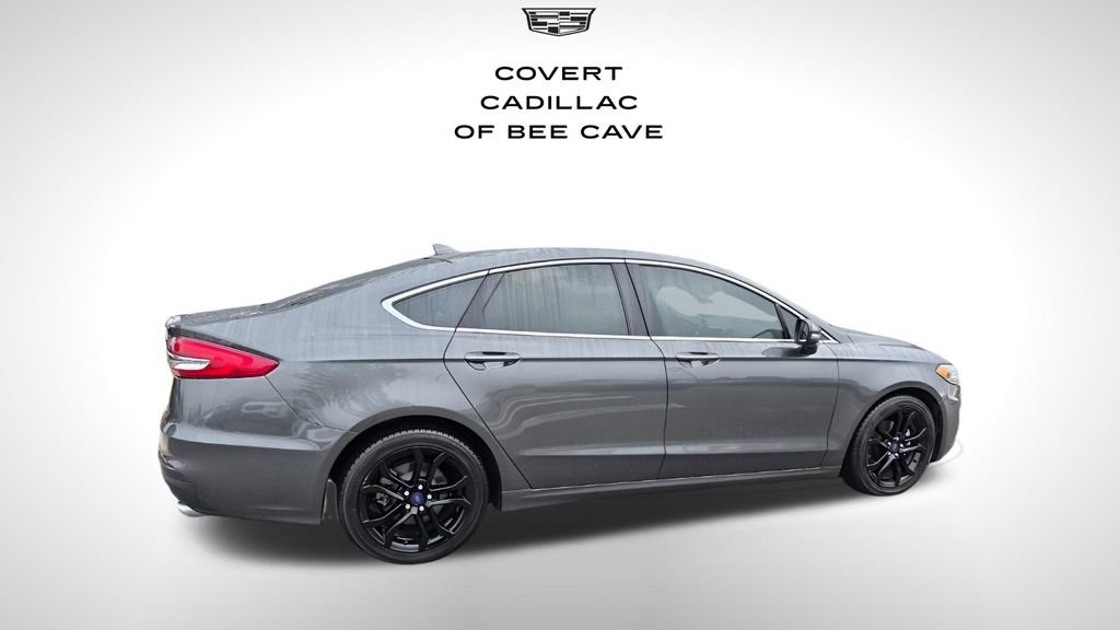 Used 2019 Ford Fusion SEL image 11