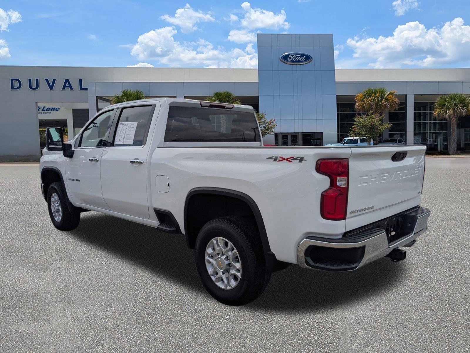 Used 2024 Chevrolet Silverado 2500 LTZ image 5