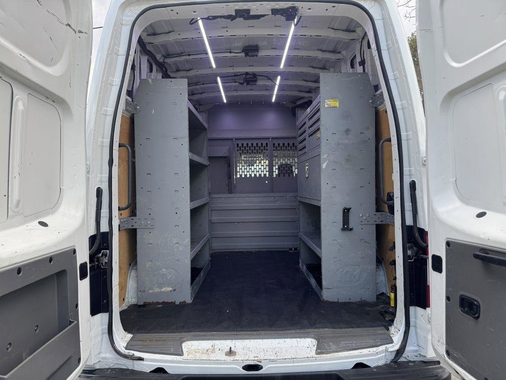 Used 2017 Nissan NV 2500 SV image 4