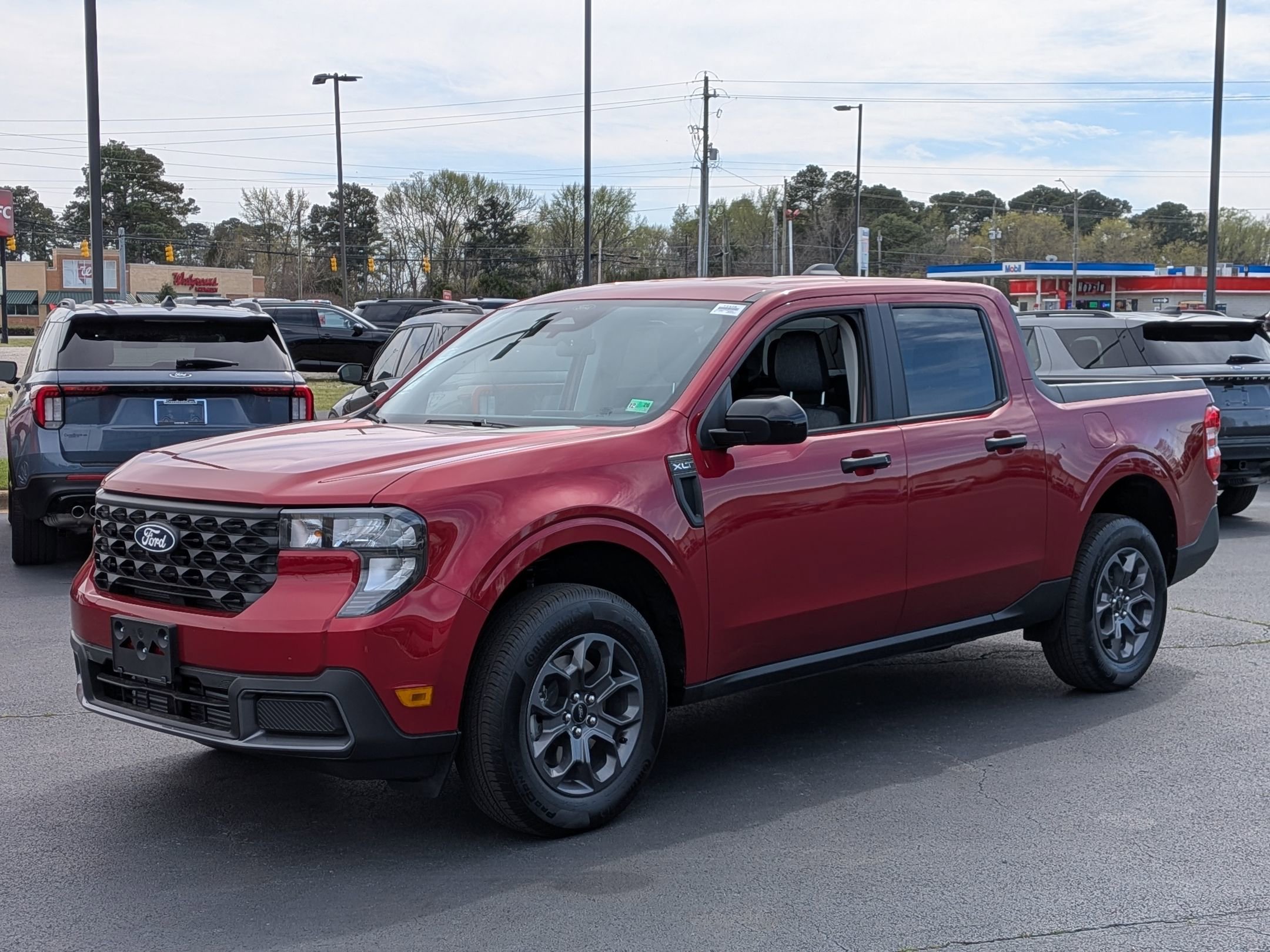 New 2026 Ford Maverick XLT w/ XLT Luxury Package AWD/4WD image 6