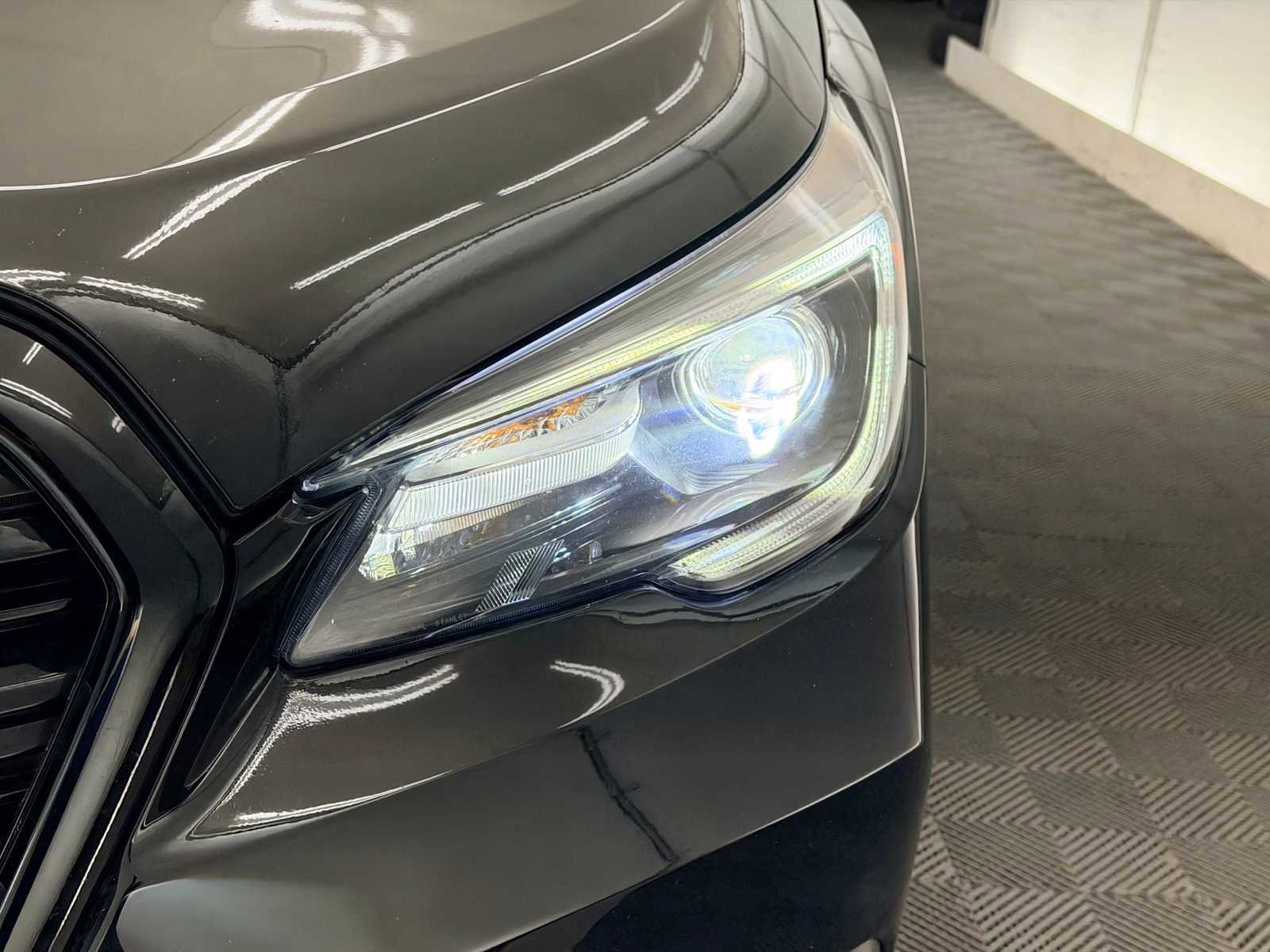 Used 2022 Subaru Ascent Onyx Edition image 9