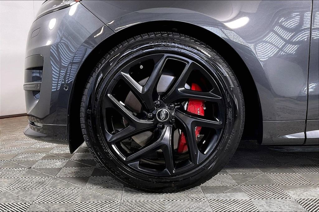Used 2025 Land Rover Range Rover Sport Dynamic SE image 8