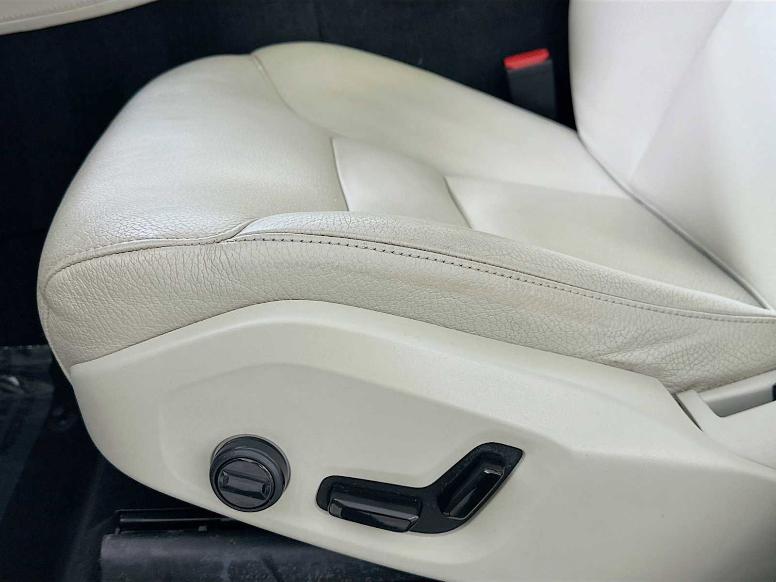 Certified 2021 Volvo XC90 T8 Inscription Expression w/ Advanced Package image 18