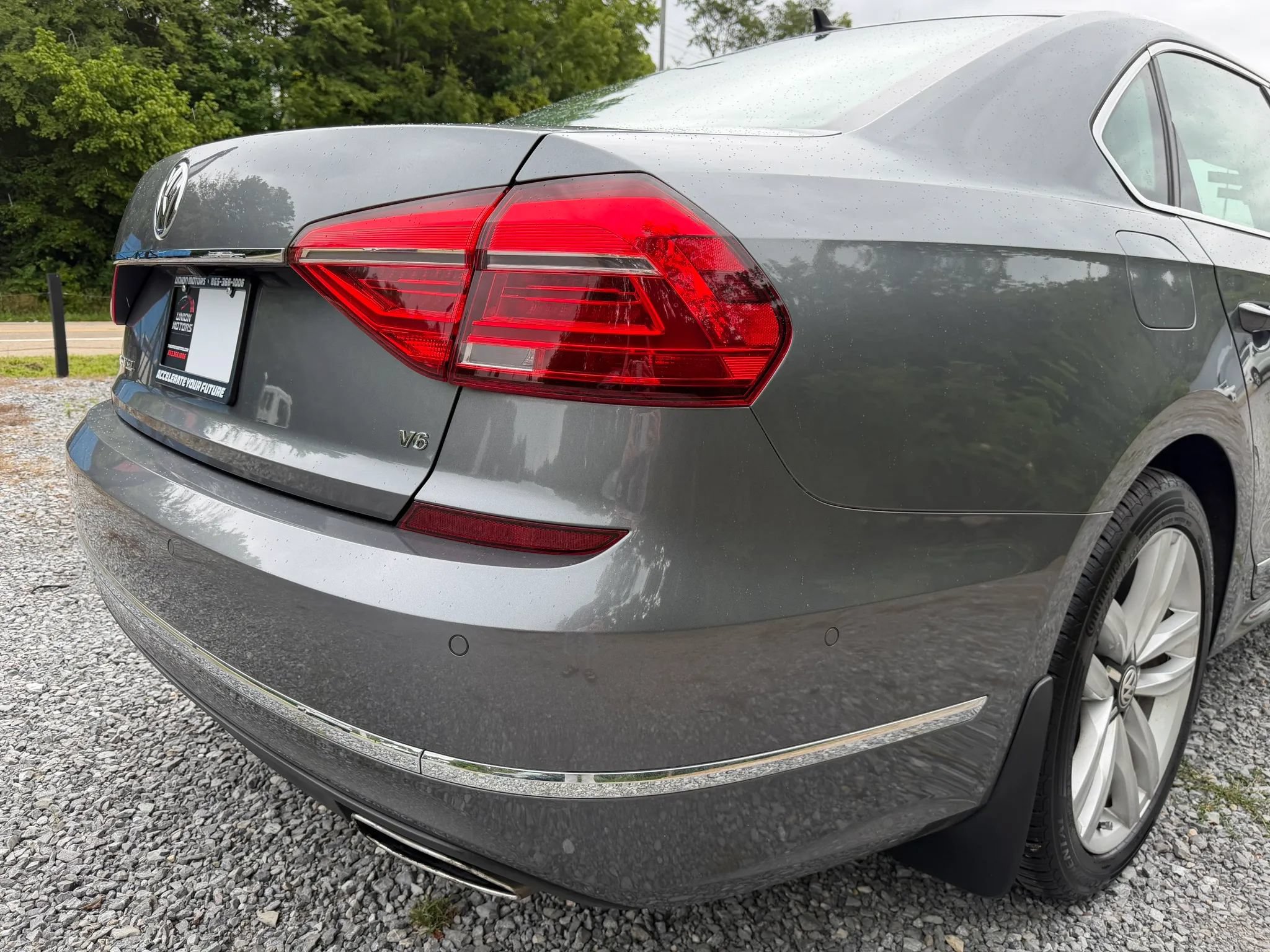Used 2016 Volkswagen Passat 3.6 SEL Premium FWD image 14