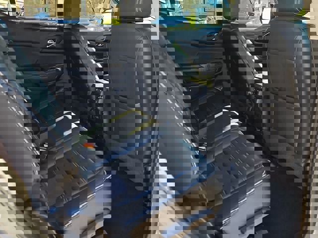 Used 2023 GMC Acadia Denali image 15